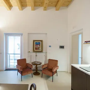 Habitat 72 Apartment
